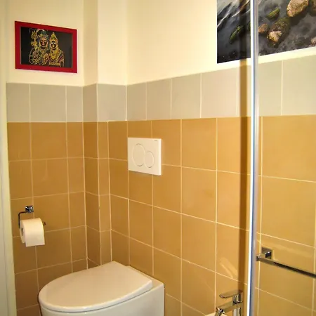 Agnolo First Two Bedrooms Close To Duomo Florence