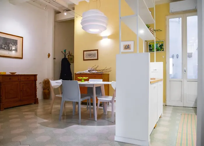 Agnolo First Two Bedrooms Close To Duomo Florence
